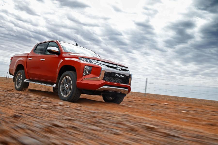  Mitsubishi Triton Double Cab 2018 года  (TH) (фото 11 из 28)